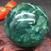 Dekorativa figurer 1st Naturlig grön fluoritkulskvartz Crystal Healing Gemstone Sphere Reiki