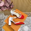 2024 Designer Kvinnor Sandaler Luxury Retro Art Bow Vintage High Heel Sandaler Fashionabla Elegant Spring Square Head Cat Heel Guint läder Slippare Storlek: 35-40