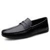 Casual Shoes Men's äkta läder loafers 2024 Herr Slip On Walking Lightweight Handgjorda affärsmän