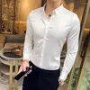 Herrklänningskjortor manliga topp affärskläder vanlig skjorta och blus muskel vit normal lyx smal passform koreansk stil original i