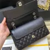 Borsa Jumbo a doppia patta di qualità superiore Designer di lusso 25CM 30cm Vera pelle di caviale di agnello Borsa classica tutta nera Borsa trapuntata Borsa a spalla CF Borse Festival