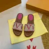 2024 Nuovo designer Sandals Flat Sandals Slifori di lusso da donna Sandalo Flip Flip Flip Letter Slipper