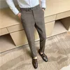 メンズスーツファッション秋の格子縞のカジュアルスーツパンツ男性スリムフィットビジネスドレスパンブリティッシュスタイルオフィスソーシャルズボン衣類2024