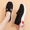 Walking Shoes Woman Leisure Work Sneakers Round Head Casual Lämplig för camping inomhus