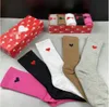 Calcetines para hombre Calcetín de algodón para mujer Diseñador clásico Carta Media Cómodo 5 pares juntos Alta calidad Tendencia popular ERJDTKTD