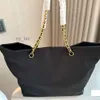 La nuova borsa Fashion Designer versione Totec La catena in nylon misura 31X28 cm tela di nylon Tracolla a mano