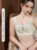 BH's Live kanten lingerie met kleine borsten verzameld en verstelbare bovenste steundisplay Grote collectie Anti-verslapping Secundair