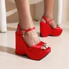 Sandales PXELENA Femmes Punk Wedge Talons Hauts Plateforme 2024 Été Semelle Épaisse Bride À La Cheville Gothique Fête Discothèque Chaussures Blanc Rouge