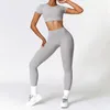 Al Women Yoga Crop Top + Pant Two Piece Set Color Color Gril Golf Tennis Pant + manche courte avec fitness Running TZ8519