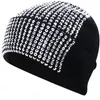 Bérets 2024 Fille Chaud Acrylique Chapeau Tricoté Diamant Artificiel Skullies Bonnets Chapeaux En Automne Hiver Femmes Hommes Strass