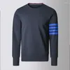 Sudaderas con capucha para hombre Sudadera de lujo Primavera Moda Marca Abrigos Algodón Azul 4 barras Raya Cuello redondo Jerseys Tops Ropa deportiva informal