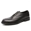 Sapatos casuais primavera preto masculino formal wear mocassins de couro condução mocassins rendas homens apartamentos tamanho grande 38-47