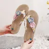 Chinelos verão 2024 sandálias flip flop praia chinelo com moda confortável plana bonito para mulheres plataforma