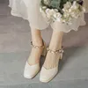 أعلى الصيف صندل مسطح أحذية رمال الكعب Hollow Sandals Women Stiletto High Heel Sandals 240228