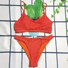 Buchstabendruck Bikini Badeanzüge für Frauen Feste Farbe doppelseitiger Polyesterstoff mit Dreikriemengurt Design Starke Einstellbarkeit sexy Frauen Badebekleidung