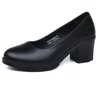 Scarpe eleganti In Pelle Ol Nero Donna Slip On Décolleté Tacco basso 2024 Autunno Punta a punta Office Lady Piattaforma Zapatos Para Mujeres