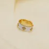 High End Otwarty Pierścień luksus emalia Glaze Glaze Cyrron 4/Leaf Flower Pierścień europejski i amerykańskie kobiety wykwintne pierścionki biżuterii w Walentynki Gift SPC