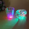 Mugs 12st Light Up LED Cups Automatisk blinkande drickskopp Färg Byt öl Whisky S Glasses Bar Club Party Supplies