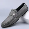 Casual Schoenen Merk Hoge Kwaliteit Heren Luxe Lederen Flats Bruiloft Designer Mannen Mocassins Heren Slip-On Zachte Zool loafers