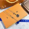 Selected Exquisite Designer Sier Plated Pendant Necklaces Premium Young Style Long Chain Fashion Gift Couple Family and Friends