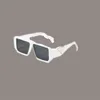 Enkla glasögondesigners UV 400 Summer Casual Mens Solglasögon Kvinnor Polariserad triangulär signatur Sonnenbrillen Sun Glasses White FA082 H4