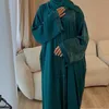 Etniska kläder Dubai Abaya Velvete Satin öppen front Kimono Muslimska kvinnor Islamiska kvällsfesten Ramadan Kaftan Turk Outwear (ingen inre)