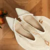 Stövlar Kvinnors sommarskor Vita skor för kvinna 2023 med medelstora klackar Pearl Square Moccasins Y2K Non Slip Free Frakt 39 Spring