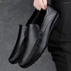 Casual Shoes äkta läder män mjuka ensamma bekväma slip-on manliga loafers mockasins som kör stor storlek 49