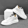 Casual Schuhe Frühling Herbst Weiß Herrenmode Turnschuhe Luxus Designer Lace Up Street Cool Man Flache S39