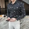 Camicie casual da uomo 2024 Camicia stampata con stella stile britannico Slim Fit Abito da lavoro a maniche lunghe Social Party Tuxedo Abbigliamento uomo