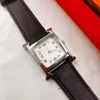 Regalos de diseñador de moda de lujo para mujeres para hombre H reloj movimiento de cuarzo cuero de alta calidad para mujer relojes de pulsera montre de luxe regalos para mujeres con caja