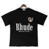 RhudeTシャツ高級ブランドシャツの男性TシャツデザイナープリントホワイトブラックストリートコットンファッションユースメンズTシャツXZR1