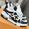 2024 Skate Schoenen Heren Designer Loopschoenen Chunky Platform Defender Mode Reliëf Rubber Echt Leer Sneakers Trainer Tenis Casual Schoen 36-45 S21