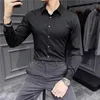 Camicie eleganti da uomo Abbigliamento Camicia e camicetta muscolosa Tinta unita Rosso Maschile Top Business Bottone Asia Originale Regular Seta Designer Moda sociale