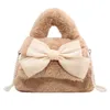 Sacs de soirée Mode Peluche Dames Sac à main Automne Hiver Sac à bandoulière Couleur Solide Petit Carré Filles Cartables Fausse Fourrure Femmes Épaule