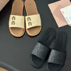 Yeni saman terlikleri lüks dokuma düz terlik tasarımcısı mektup sandaletler kadınlar gerçek deri ayakkabılar yaz plaj terlikleri en kaliteli moda platform sandaletler