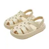 Sandálias 2022 New Fashion Beach Sandals romanos Casal nórdico estilo retro elástico mole elástico espesso grossa ladrões e sandálias femininas