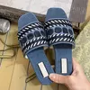 Letras Bordadas Chinelos Denim Azul Claro entrelaçado G Sandália Script Bordado Mules Matelassê Acolchoado Couro Slides Mocassim de Lona Alpercatas Femininas