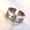 Bagues de cluster Rétro Six Caractères Mantra Lotus Bouddhiste Écriture Bague Argent Plaqué Ouverture Bijoux Religieux Chanceux Pour Hommes Et Femmes