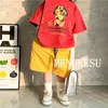 キッズ漫画の犬の手紙Tシャツ2024夏の子供のタイダイデニムハーフショートパンズボーイズカジュアルカジュアルトップス衣類Z7275