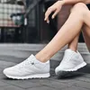 Chaussures décontractées blanc noir pour femmes baskets marque dames Tenis doux confortable respirant vulcanisé Trend45