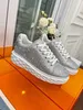 Fashion Diamond sneaker designer Donna Scarpe casual di lusso in pelle di vitello Piattaforma rivetto sneaker Jimmy choo di alta qualità all'aperto Scarpe Taglia 35-41