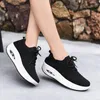 Casual skor mode andas luftmask kvinnliga kilar klackar damer stickning sock sneakers plattform