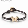 Bracelets à breloques Le nouveau style convient le mieux au petit cadeau de bijoux tendance papillon à la mode et charmant de UNO DE 50 Q240321