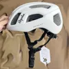 Casco da bicicletta AIR ultraleggero Uomo Donna Casco da bicicletta MTB modellato integralmente Casco da bici da strada EPS Mountain Casco da 54-59 cm 240311