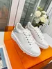 Fashion Diamond sneaker designer Donna Scarpe casual di lusso in pelle di vitello Piattaforma rivetto sneaker Jimmy choo di alta qualità all'aperto Scarpe Taglia 35-41