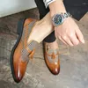 Casual Shoes Designer Loafers Men Leather Tassel Brown Business Men's Pointed Toe Black Banquet Dress