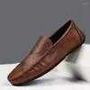 Sapatos casuais chegada homens mocassins de couro confortável mocassins feitos à mão confortável condução lazer caminhada calçados masculinos