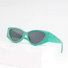 2 szt. Mody Luksusowe projektant Nowe okulary przeciwsłoneczne zarówno dla mężczyzn, jak i kobiet z wysokiej klasy okularów przeciwsłonecznych z trójwymiarowymi modnymi szklankami 105