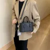 Borsa a secchiello Designer Hot Brand da donna Borsa alla moda quadrata invernale da donna alla moda e nuova di fascia alta